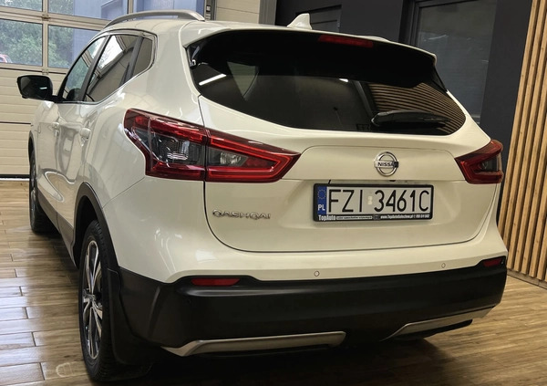 Nissan Qashqai cena 62900 przebieg: 120000, rok produkcji 2018 z Skoczów małe 742